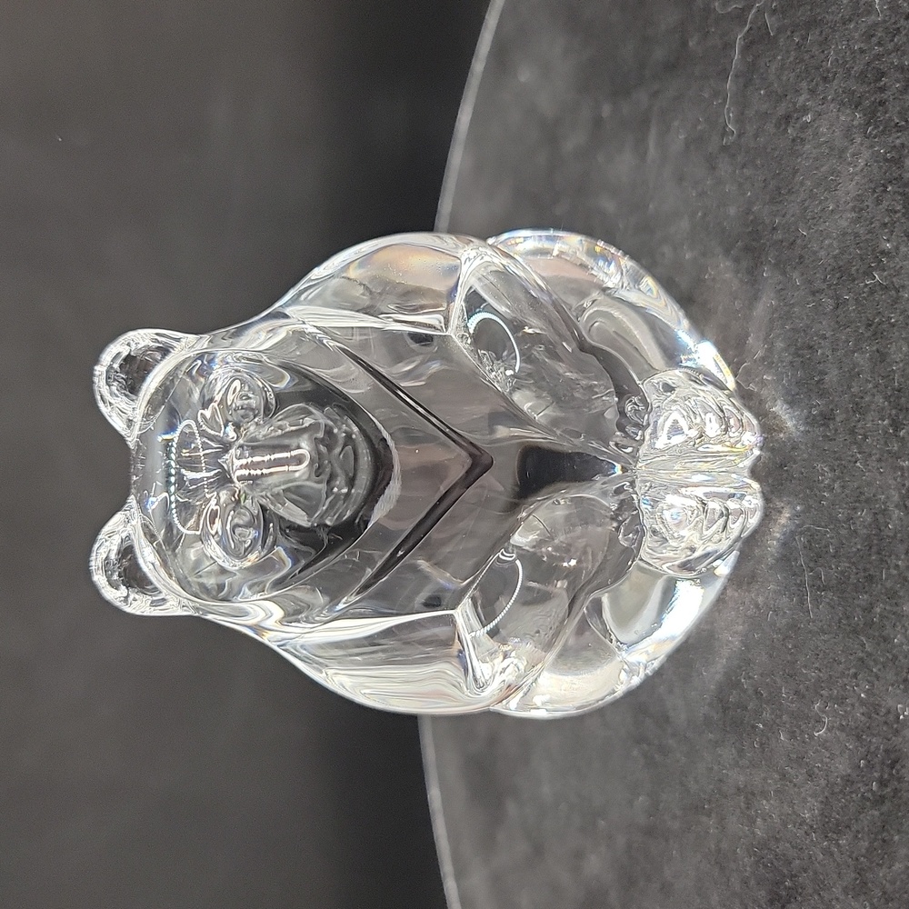 Signed Steuben Glass Crystal Seated Bear Paperweight Figurine